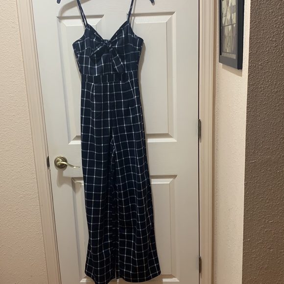 Romeo & Juliet Couture Wide Leg Check Jumpsuit Size Small - Picture 2 of 6
